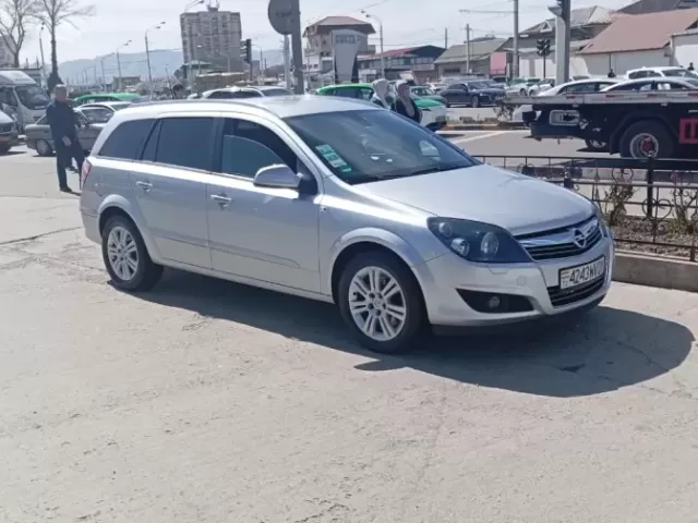 Opel Astra H, 2010 1, avtobaza.tj