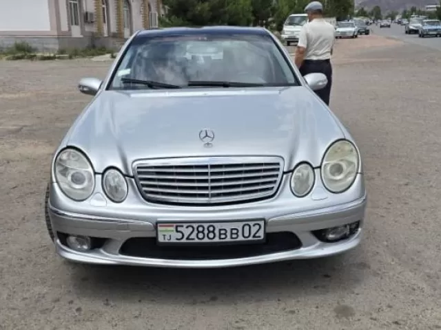 Mercedes-Benz E class, 2003 1, avtobaza.tj