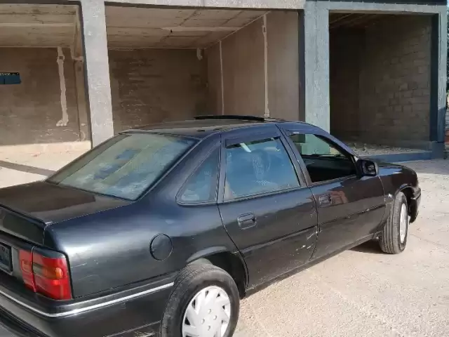 Opel Vectra A, 1995 1, avtobaza.tj