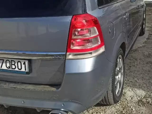 Opel Zafira, 2010 1, avtobaza.tj
