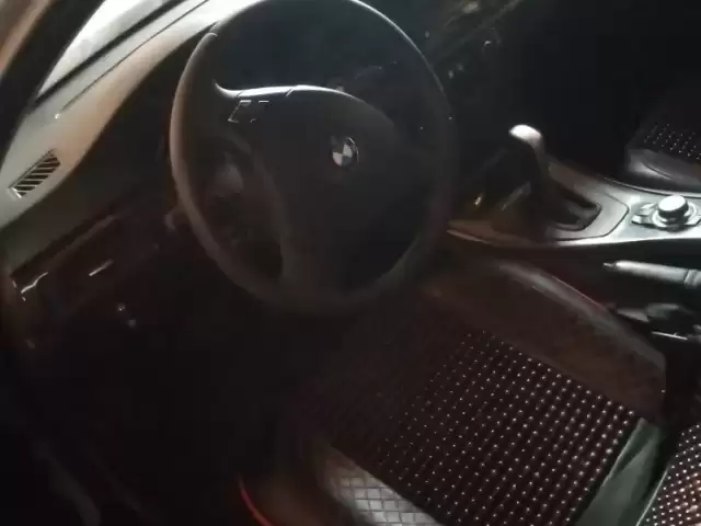 BMW 3 Series 320, 2010 1, avtobaza.tj