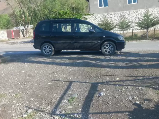 Opel Zafira, 2003 1, avtobaza.tj