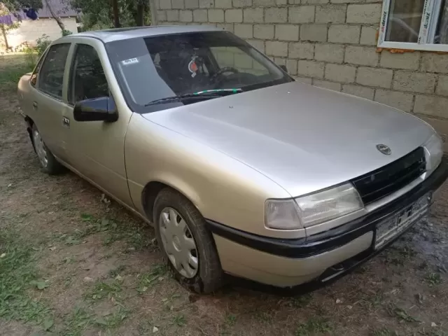 Opel Vectra A 1, avtobaza.tj