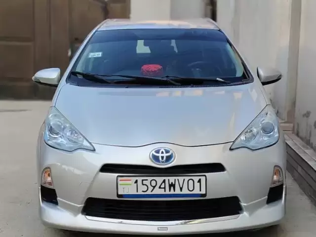 Toyota Aqua, 2014 1, avtobaza.tj