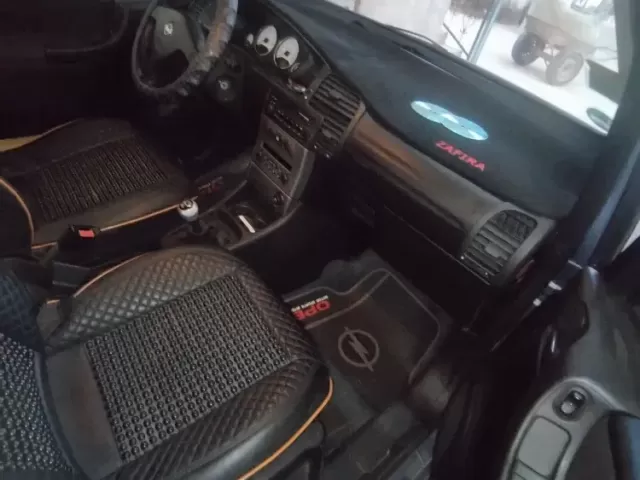 Opel Zafira, 2005 1, avtobaza.tj