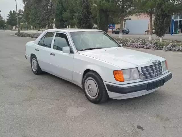 Mercedes-Benz W124, 1991 1, avtobaza.tj Mercedes-Benz W124, 1991 1, avtobaza.tj
