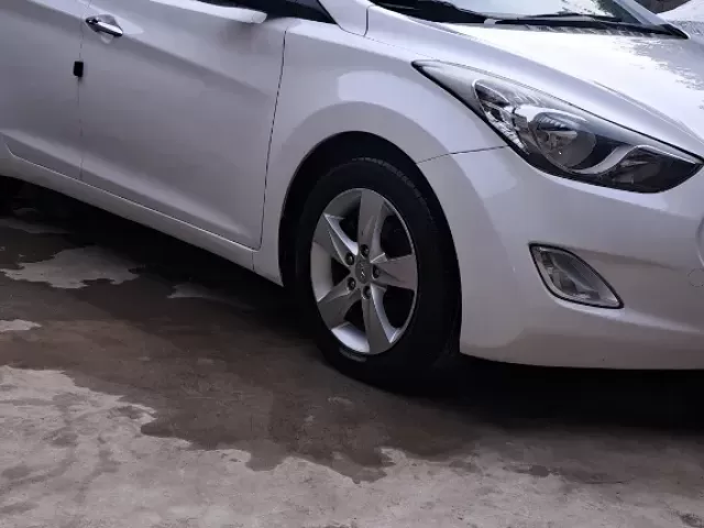 Hyundai Avante 1, avtobaza.tj