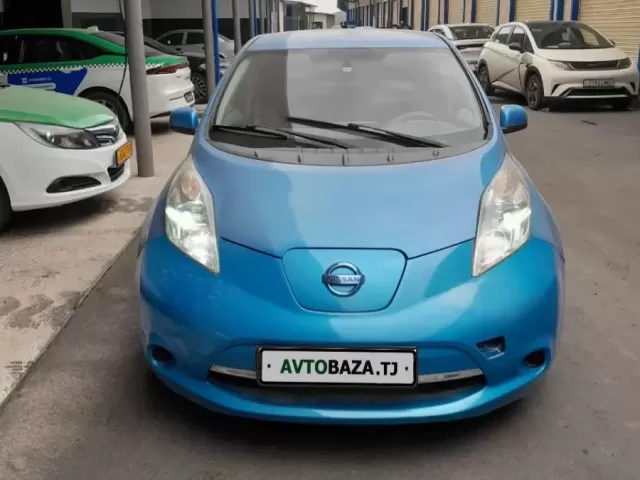 Nissan Leaf 1, avtobaza.tj