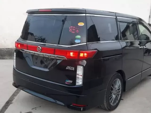 Nissan Elgrand 1, avtobaza.tj