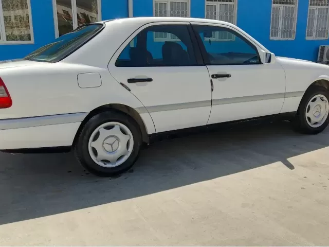 Mercedes-Benz C class 1, avtobaza.tj