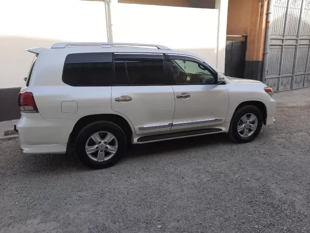 Toyota Land Cruiser, 2014 1, avtobaza.tj
