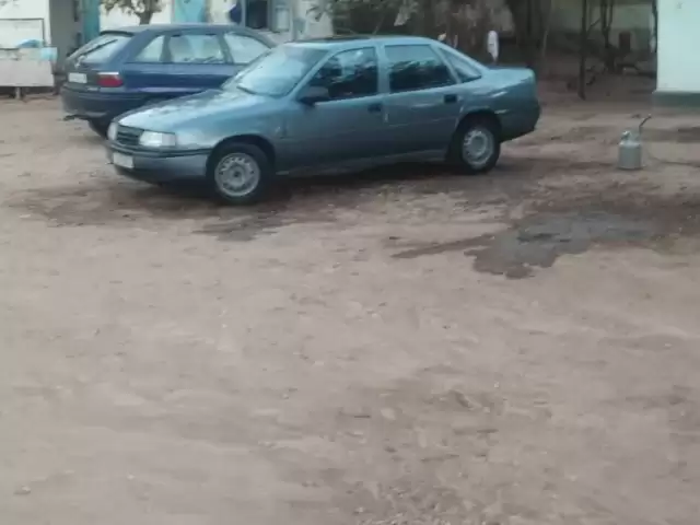 Opel Vectra A, 1990 1, avtobaza.tj
