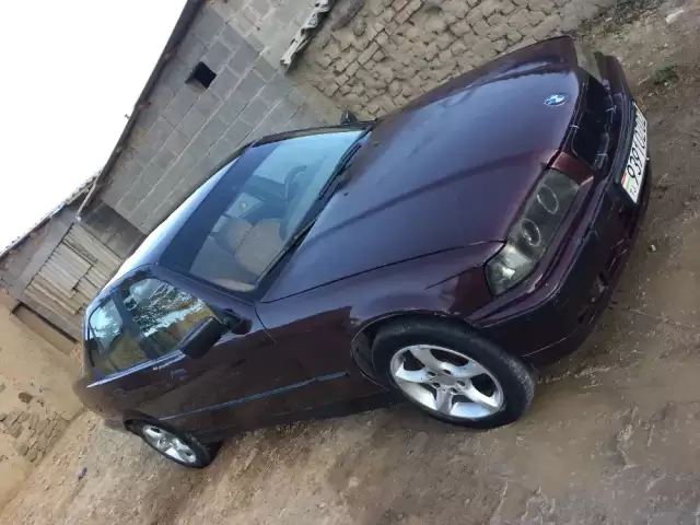 BMW 3 Series 318i, 1991 1, avtobaza.tj