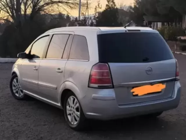 Opel Zafira 1, avtobaza.tj