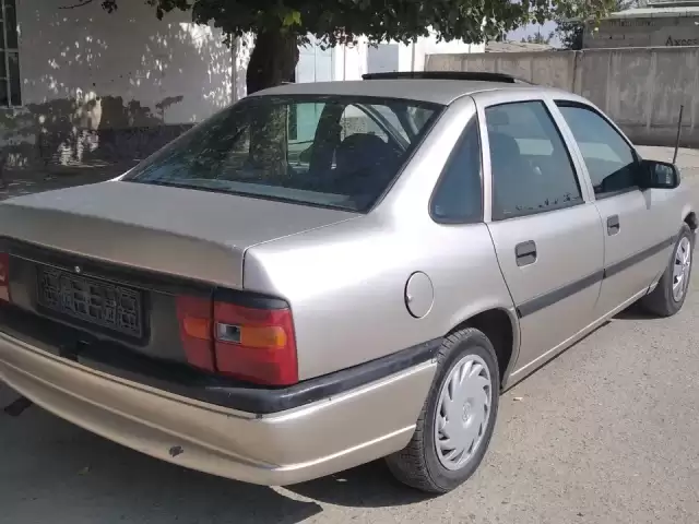 Opel Vectra A, 1993 1, avtobaza.tj