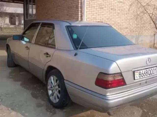 Mercedes-Benz W124, 1994 1, avtobaza.tj