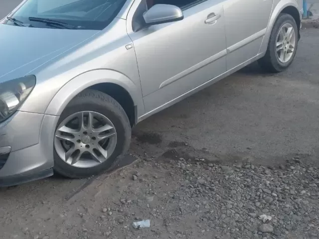 Opel Astra H 1, avtobaza.tj