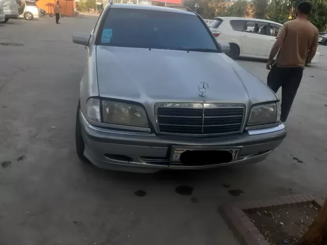 Mercedes-Benz C class, 2001 1, avtobaza.tj