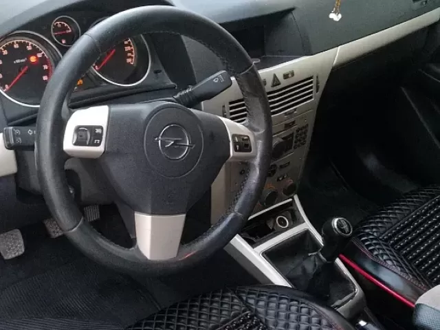 Opel Astra H 1, avtobaza.tj