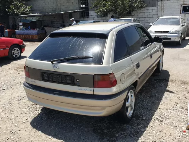 Opel Astra F 1, avtobaza.tj