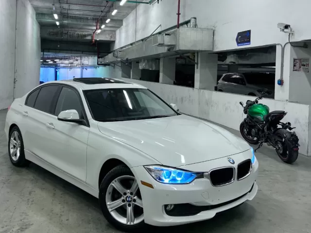 BMW 3 Series 320i 1, avtobaza.tj