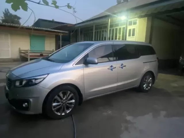 Kia Carnival 1, avtobaza.tj