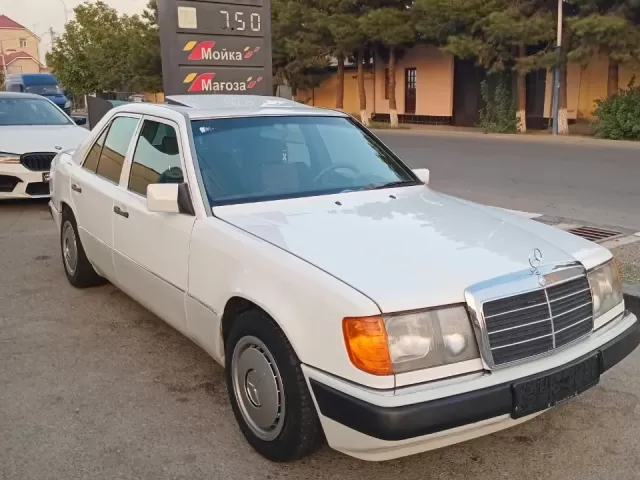 Mercedes-Benz W124 1, avtobaza.tj