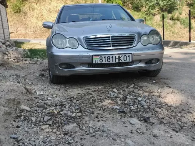 Mercedes-Benz W201, 2010 1, avtobaza.tj