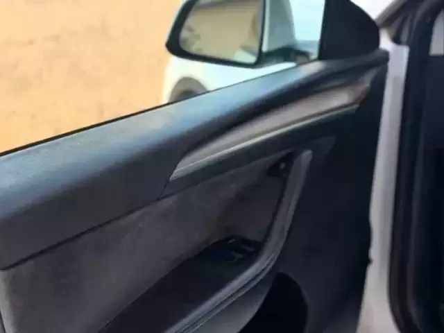 Tesla Model Y, 2021 1, avtobaza.tj