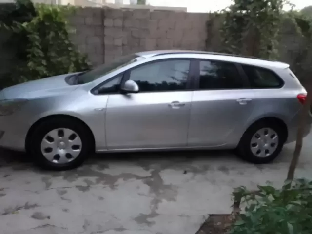 Opel Astra J, 2011 1, avtobaza.tj