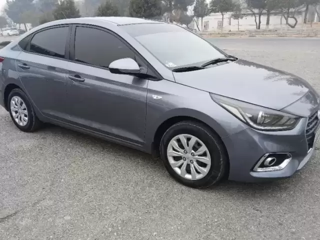 Hyundai Solaris, 2018 1, avtobaza.tj