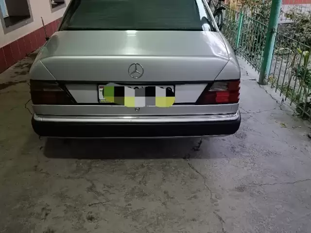 Mercedes-Benz W124, 1992 1, avtobaza.tj