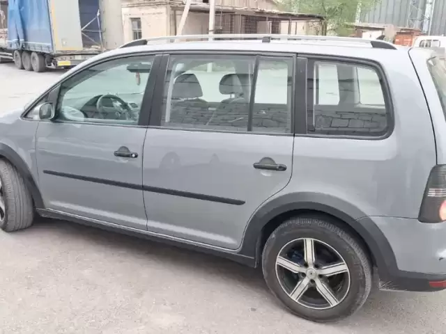 Volkswagen Touran, 2008 1, avtobaza.tj Volkswagen Touran, 2008 1, avtobaza.tj