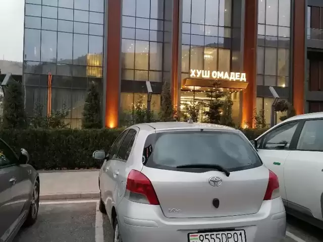 Toyota Vitz, 2010 1, avtobaza.tj