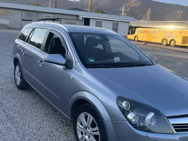 Opel Astra H, 2008 1, avtobaza.tj