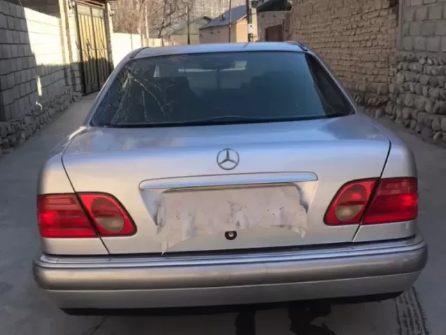 Mercedes-Benz E class, 1996 1, avtobaza.tj