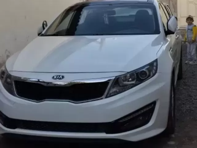 Kia K5, 2011 1, avtobaza.tj