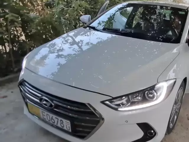 Hyundai Avante, 2016 1, avtobaza.tj