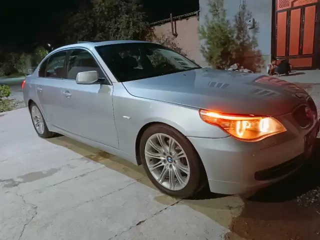 BMW 5 Series 518, 2009 1, avtobaza.tj