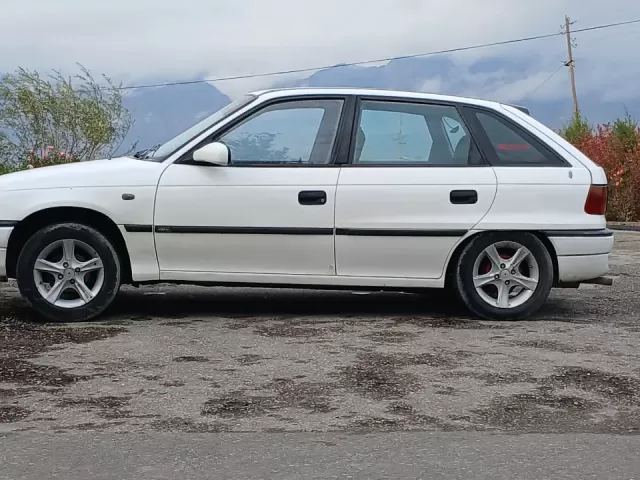 Opel Astra F 1, avtobaza.tj