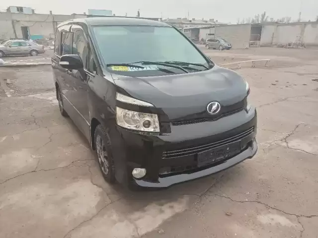 Toyota Voxy, 2008 1, avtobaza.tj Toyota Voxy, 2008 1, avtobaza.tj