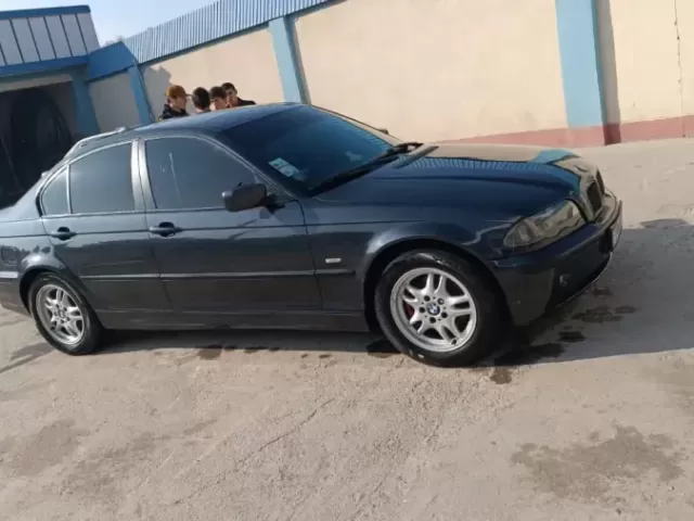 BMW 3 Series 320 1, avtobaza.tj