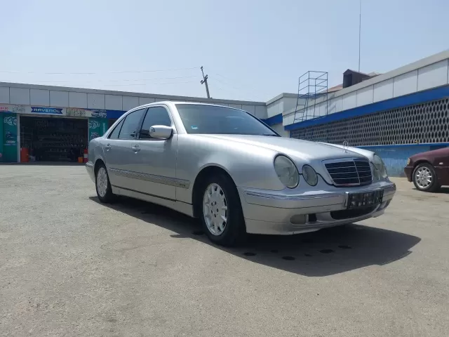 Mercedes-Benz E class 1, avtobaza.tj