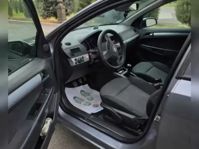 Opel Astra H, 2006 1, avtobaza.tj