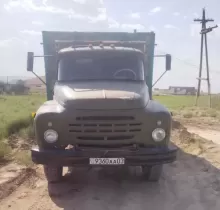 Грузовики ЗиЛ, 1989 в Дусти (Джиликуль)