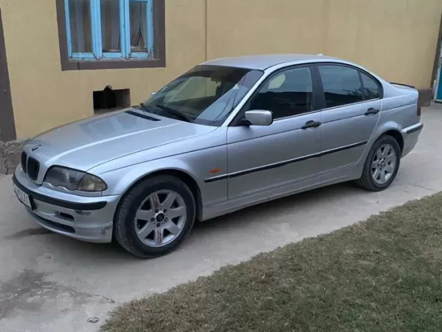 BMW 3 Series 318 1, avtobaza.tj