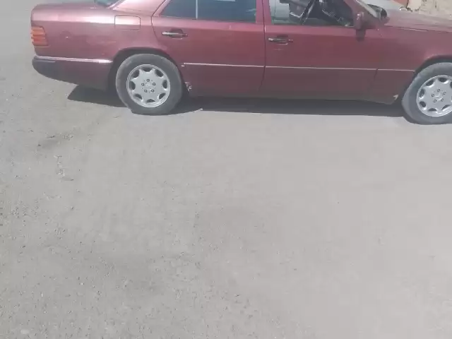 Mercedes-Benz W124, 1989 1, avtobaza.tj Mercedes-Benz W124, 1989 1, avtobaza.tj