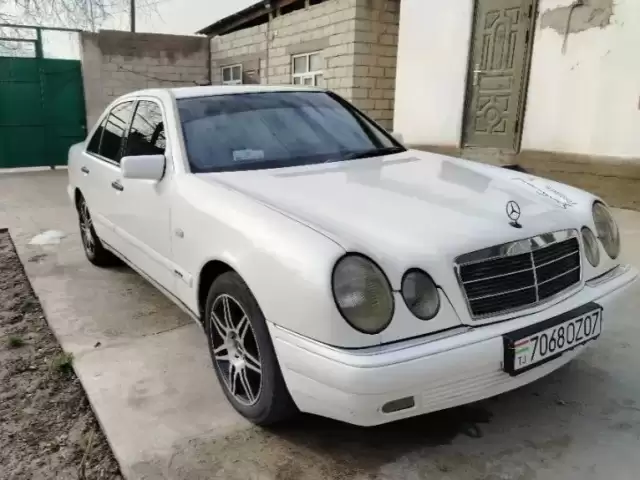 Mercedes-Benz E class, 1997 1, avtobaza.tj