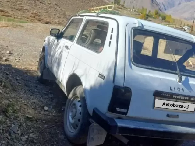 ВАЗ(Lada) Нива 1, avtobaza.tj