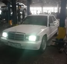 Mercedes-Benz 190, 1992 в Лахш (Джиргиталь)
